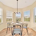 Spacious 3Br Condo With Pool And Hot Tub, Near Disney!