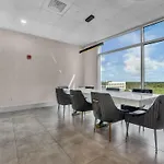 Stunning & Luxurious 2Bed 2Bath Open Floor Plan