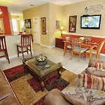 2582 Windsor Hills