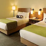 La Quinta Inns Suites