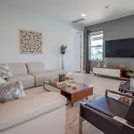 8 Bedroom Vacation Home With Pool 2107