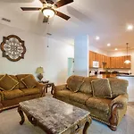 Calabria- 4 Bed House W/Pool- 3400Cl