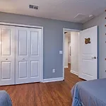 Storey Lake- 6 Bedroom Pool Home-1657St