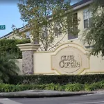 Gerald\'S Club Cortile - Three Bedroom Condominium
