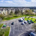 Elegant 3 Bedroom 2 Bath Condo For Disney Retreat