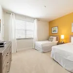 Charming Townhome With Private Pool Near Disney