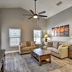 Mickeys Landing - Luxurious 4Br With 2 Master Suites, Privacy Fenced Pool & Hot Tub Bbq Game Rm 2 Miles To Disney!
