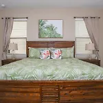 Conveniently Located Near Disney - Family Friendly