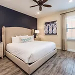 Daily Housekeeping Included, Hotel Amenities, Near Disney
