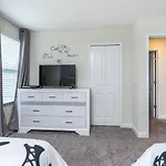 Luxury Lake View 8 Bedroom Villa With Games Room