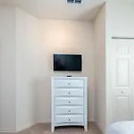 3299Ccp Lucaya Village Resort Townhome