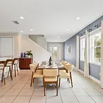 Encore Resort 6 Bedroom Vacation Home With Pool
