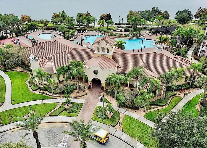 Vista Cay Luxury 3 Bedroom Townhouse