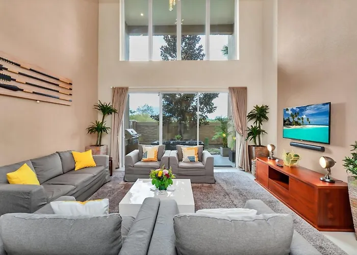 Luxury Villa Less Than A Mile From Disneyworld -Bonus Elevator-