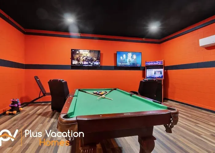 7617-Luxury Villa Wpool & Hot Tub