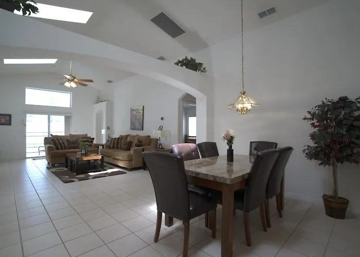 Beautiful Family Vacation Home With Private Pool, Close To Disney! Home