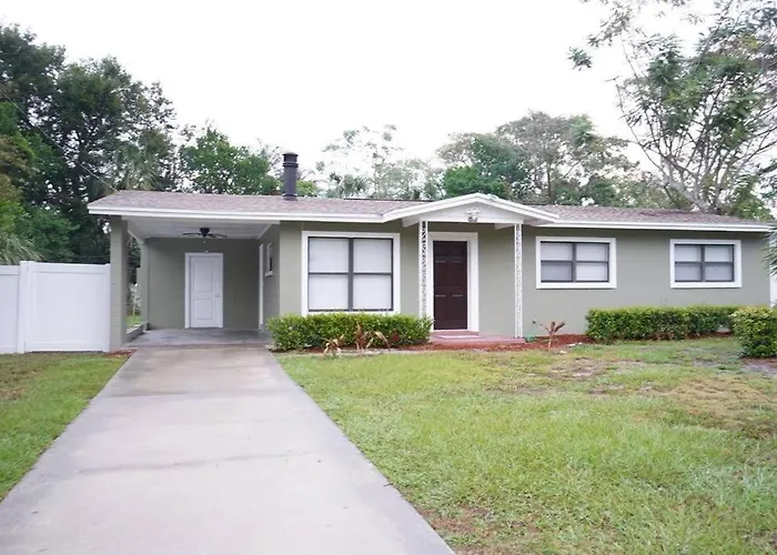 Beautifully Redone 3 Bedroom Home In Heart Of Orlando
