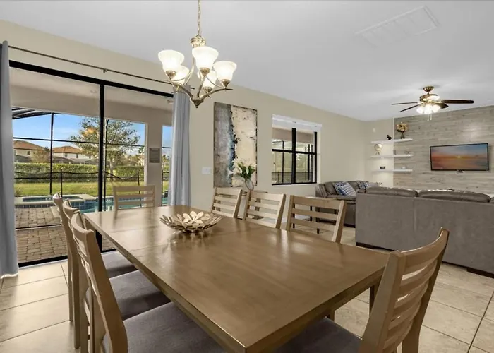 5 Bedrooms- 4,5 Bathrooms- Champions Gate1404 Mv