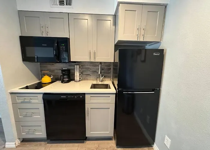 Apartment Very Close To Disney!