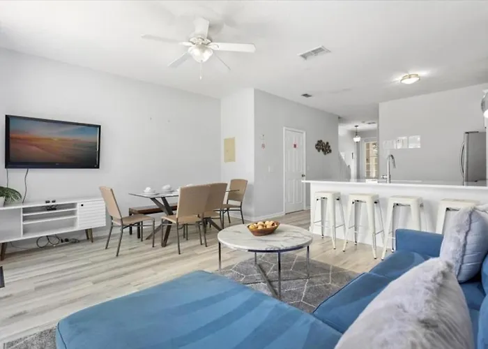 3 Bedrooms - 3 Bathrooms - Windsor Hills 2554 Ml