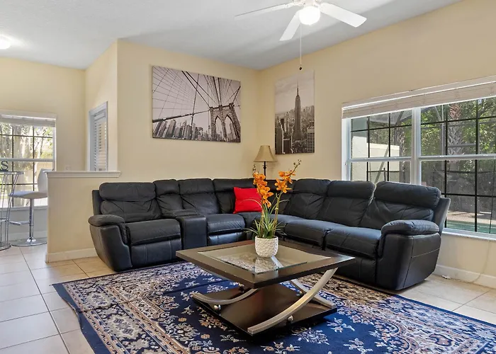 5 Bedrooms - 4 Bathrooms - Paradise Palms 2979 Bp