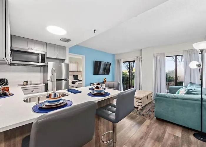 The Enclave Hotel And Suites