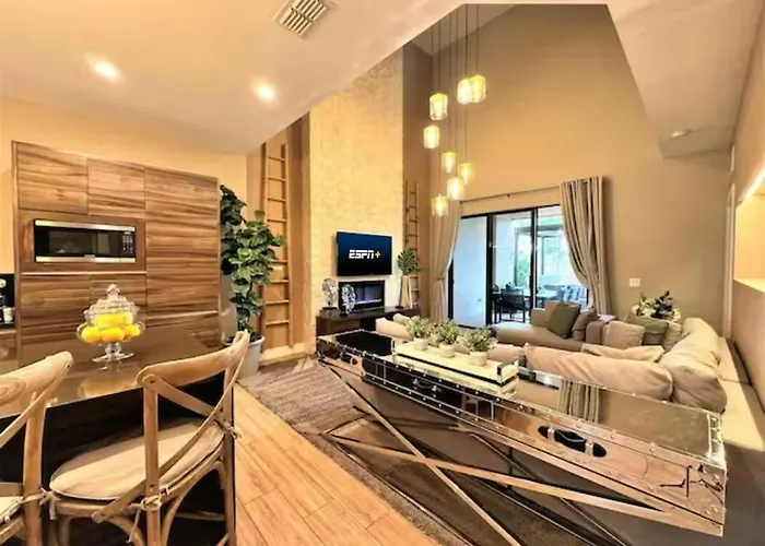 Modern 4 En Suites W Private Hot Tub Bbq Grill