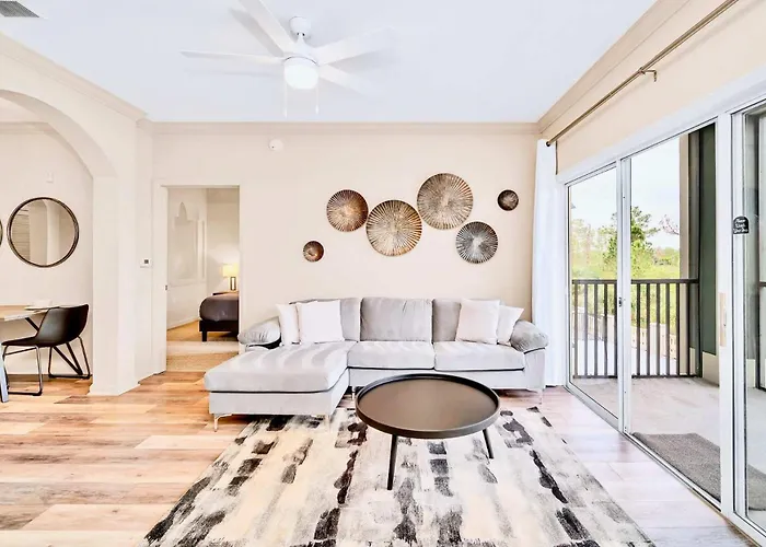 Luxury 2Br Condo - Pool & Hot Tub - Near Disney