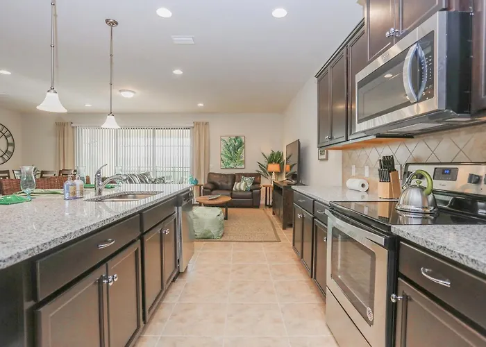 Conveniently Located Near Disney - Family Friendly