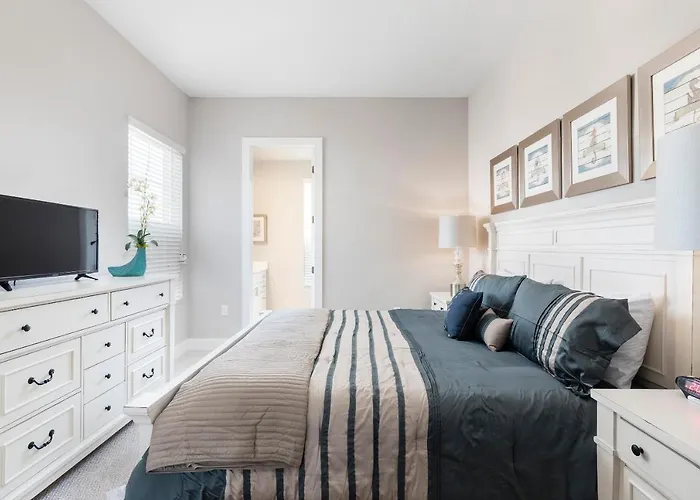 4 Bedroom 4 Ba Deluxe Villa 1804Ft² 5Min To Disney Parks