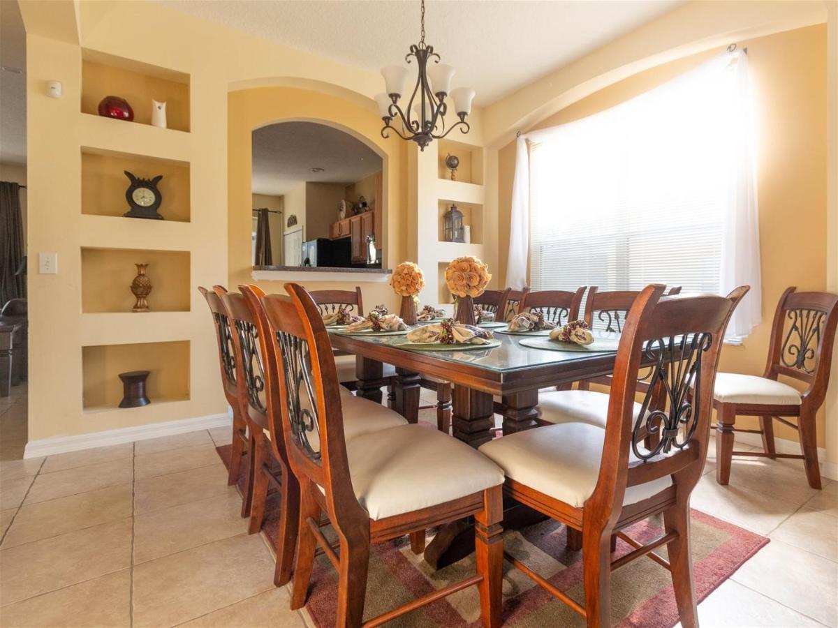 7 Bedrooms In Large Private Vacation By Florida Dream Homes Holiday home Orlando