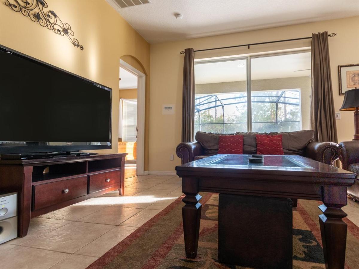 7 Bedrooms In Large Private Vacation By Florida Dream Homes Holiday home *