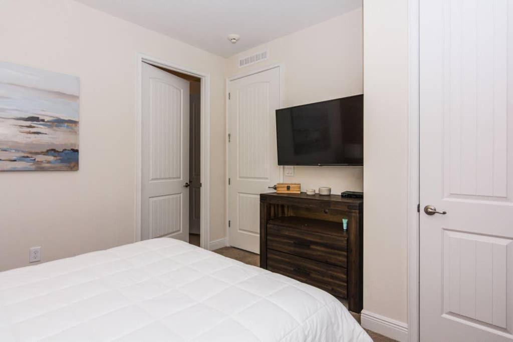 Gorgeous Single With Private Pool At Encore Ec7463 Holiday home *