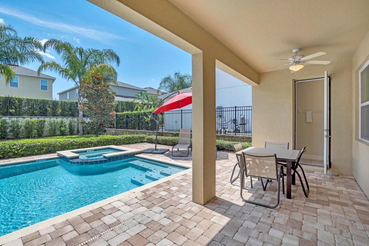 6 Bedroom Vacation With Pool Holiday home Orlando