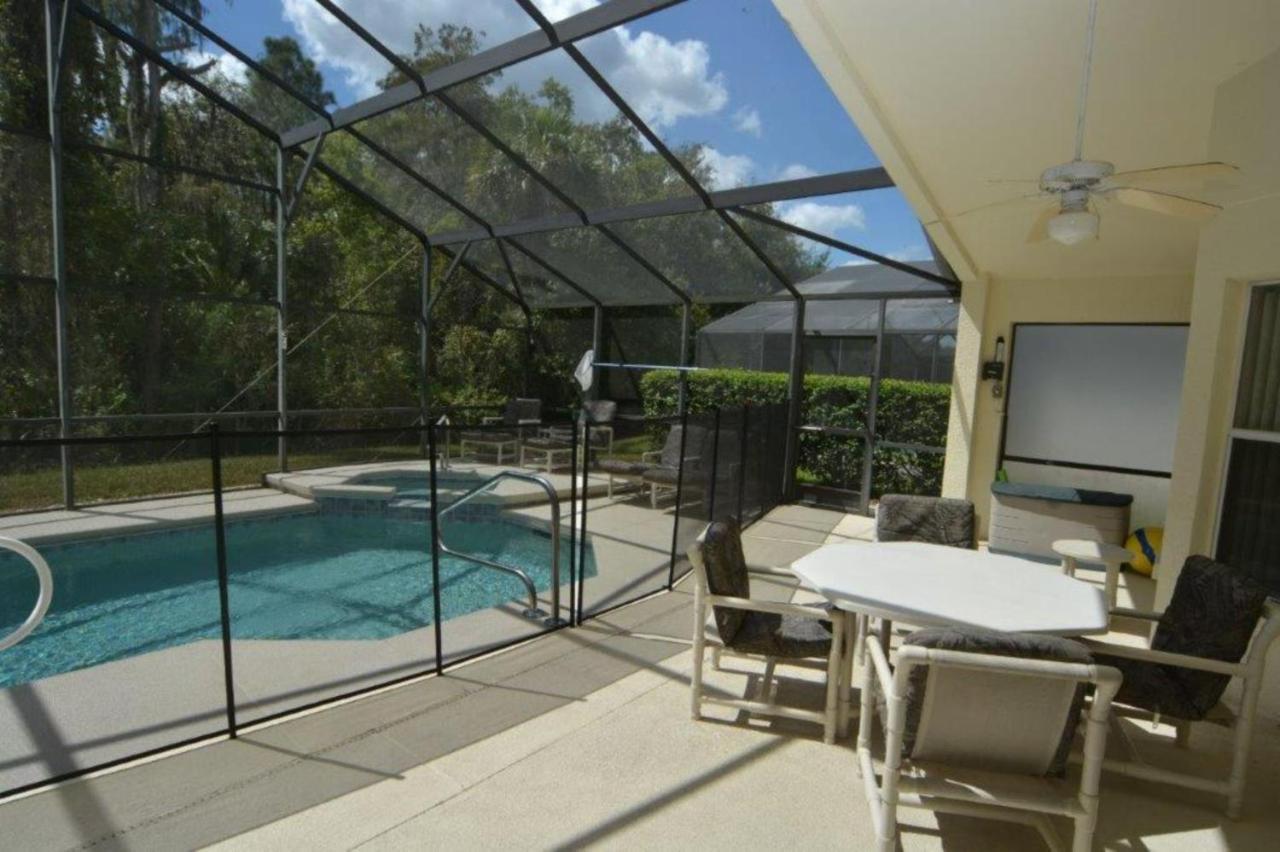 322610 4-bed Area W/games Room/spa Holiday home *