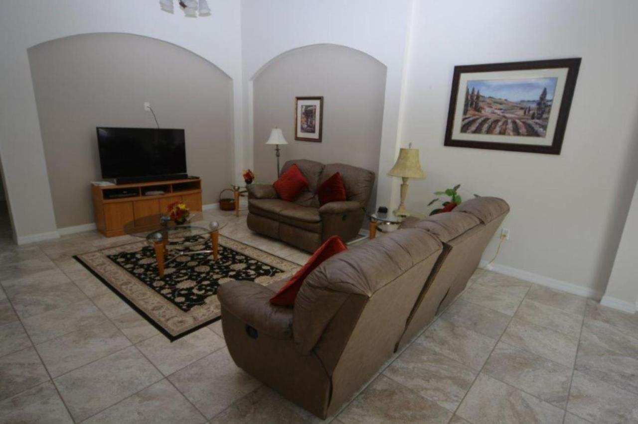 Holiday home 322610 4-bed Area W/games Room/spa *