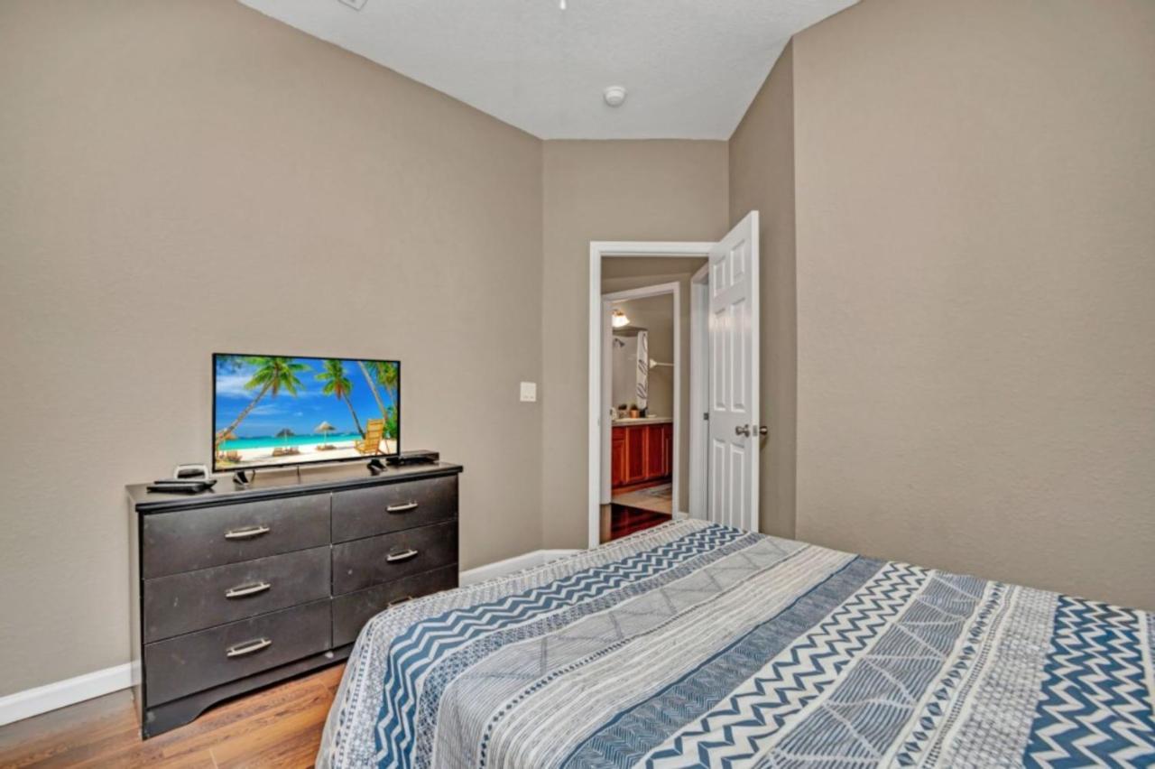 Check It Out! New Lower Pricing! 5 Bedrooms Orlando