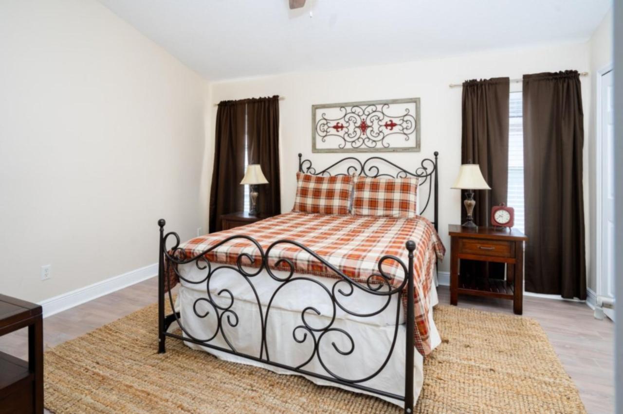 Holiday home 8084 Indiancreek 5 Bedroom, 4 Baths, Games Orlando