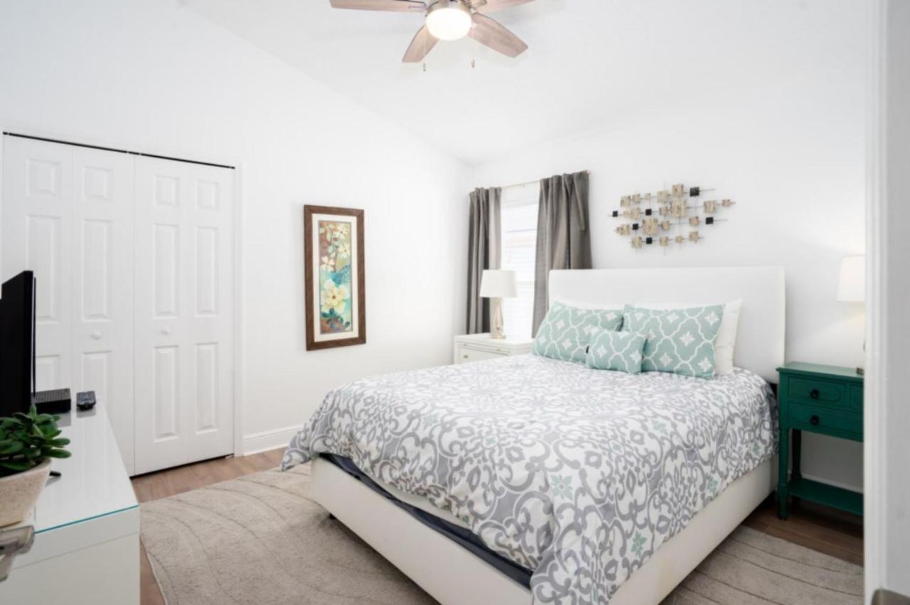 8084 Indiancreek 5 Bedroom, 4 Baths, Games Orlando