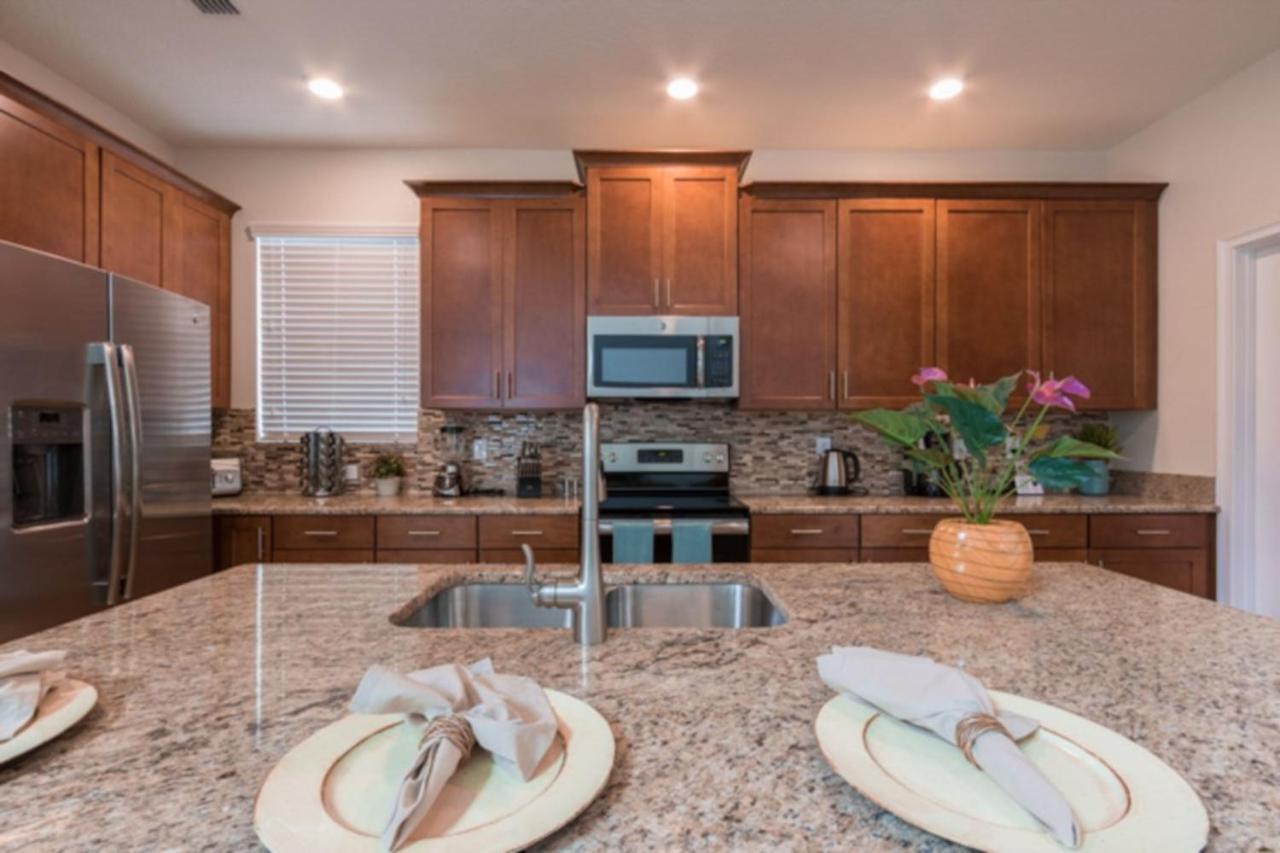 4722 Storey Lake, 5bd 5 Bath, Sleeps Up To 15 Holiday home
