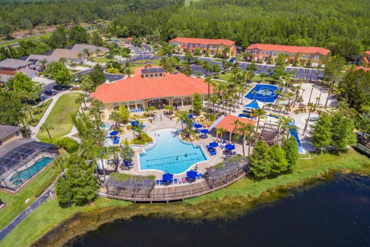 Paradise Point 33706 Villa Orlando