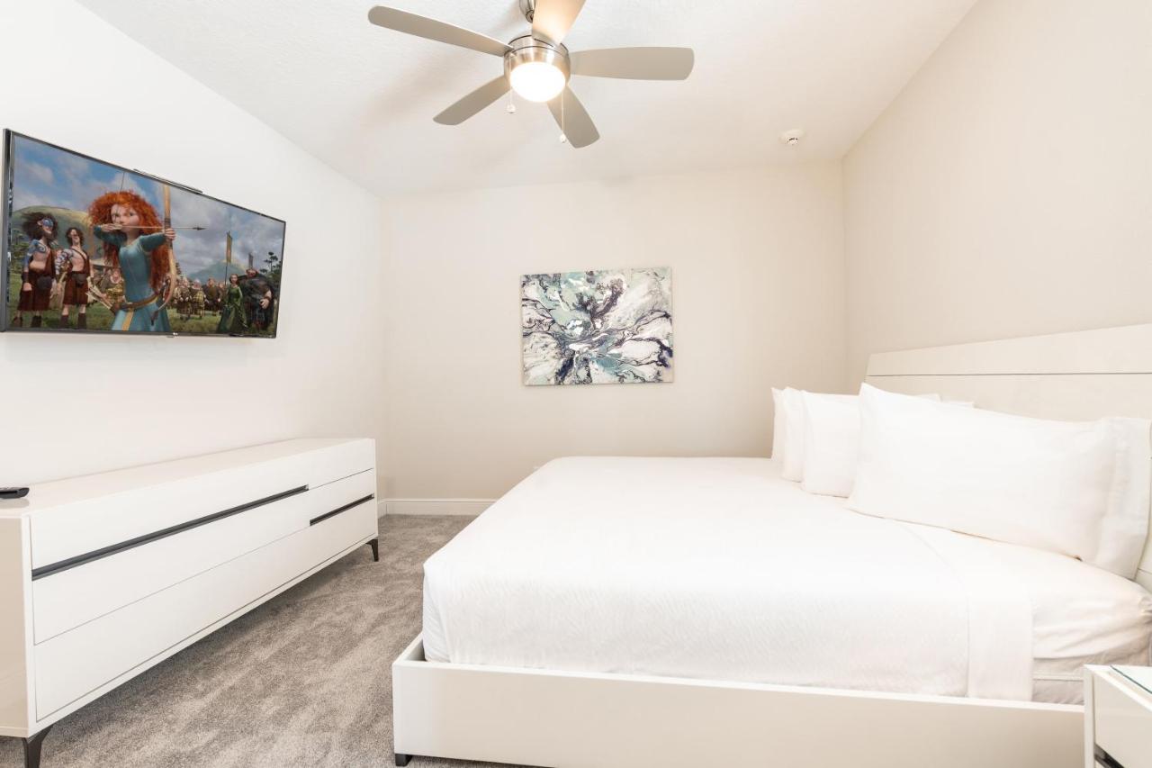 Holiday home Gleaming By Rentyl With Theater Near - 209s Orlando