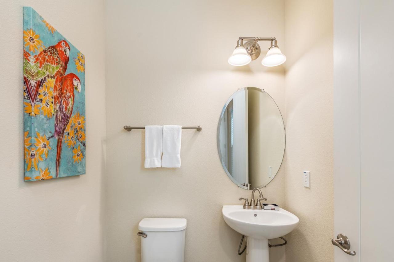 Sunny Yellow Near With Margaritaville Access - 3075kl Holiday home