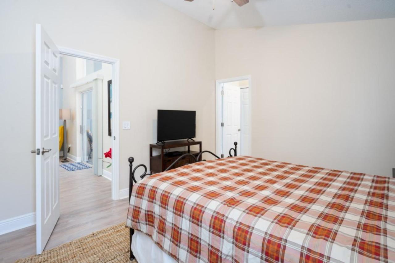 Holiday home 8084 Indiancreek 5 Bedroom, 4 Baths, Games Orlando