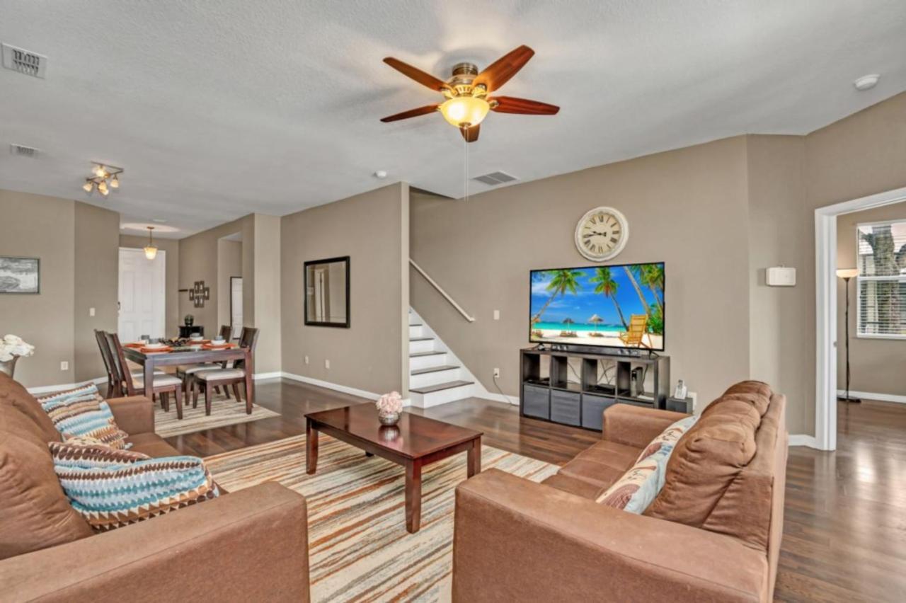 Holiday home Check It Out! New Lower Pricing! 5 Bedrooms