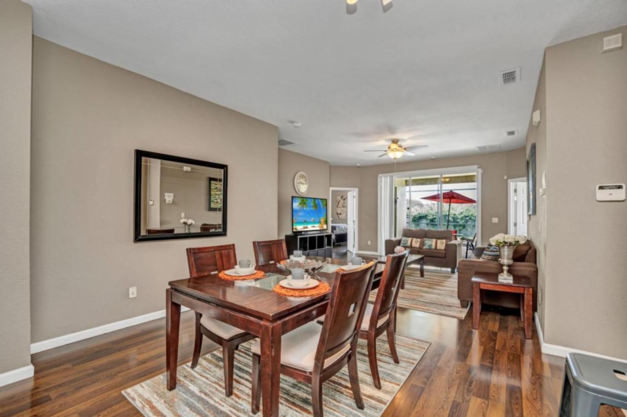 Check It Out! New Lower Pricing! 5 Bedrooms Holiday home Orlando