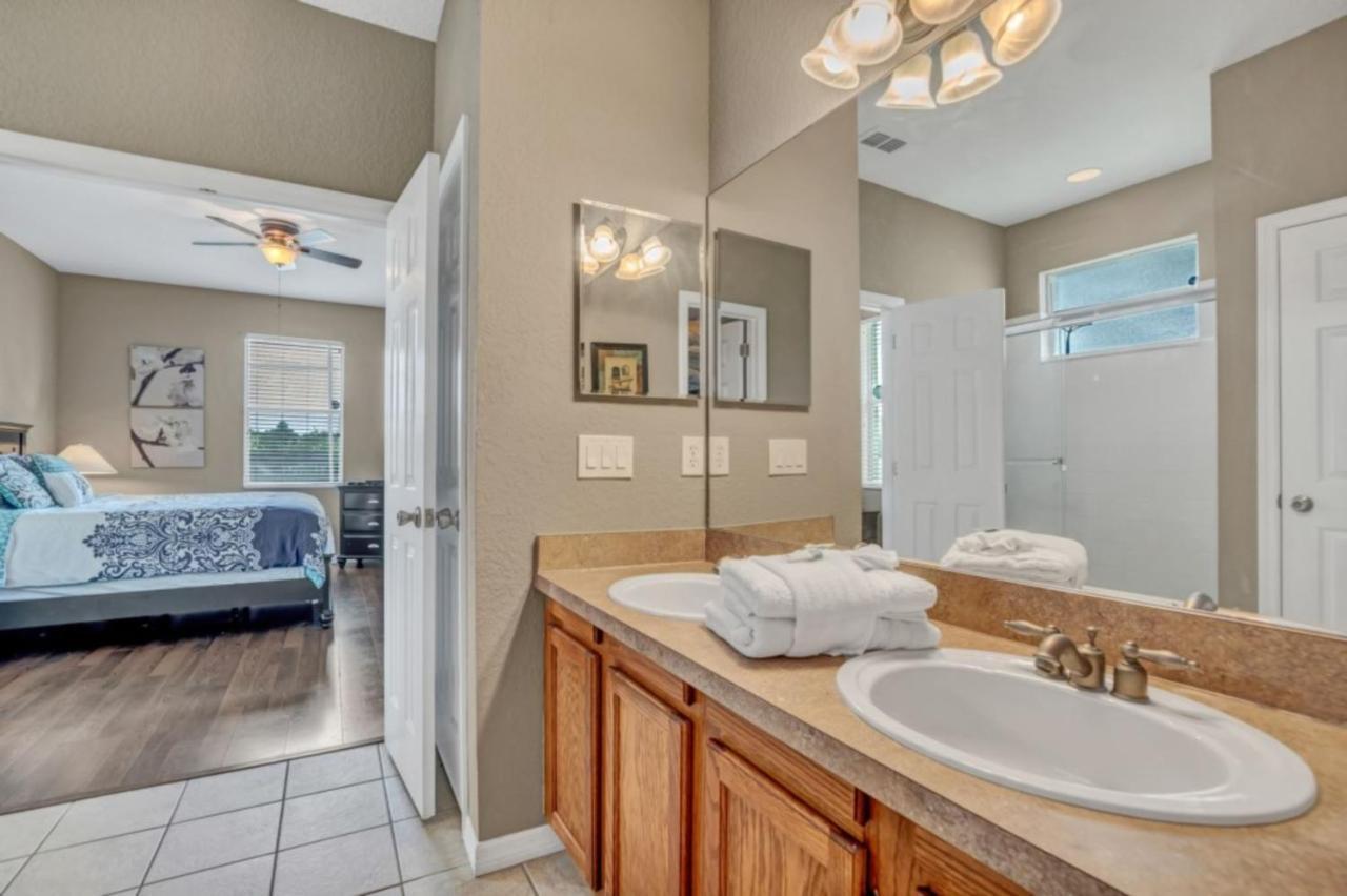 Holiday home Check It Out! New Lower Pricing! 5 Bedrooms Orlando