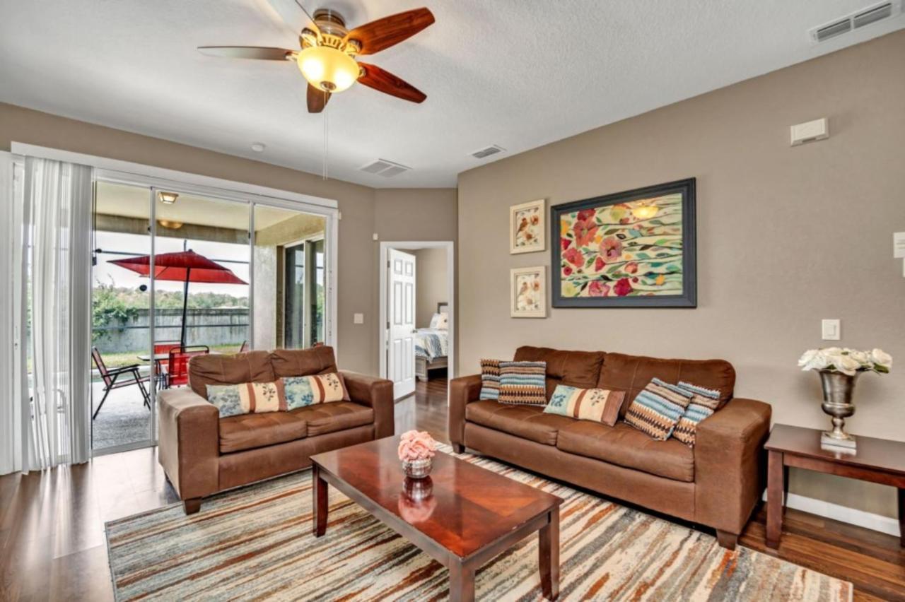 Check It Out! New Lower Pricing! 5 Bedrooms Holiday home Orlando