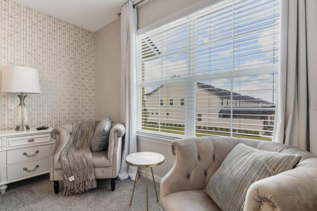 Solaras Finest - 4 Bed 4 Bath Private Pool *