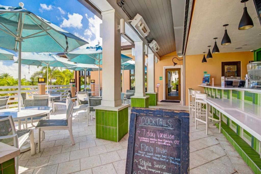 Solaras Finest - 4 Bed 4 Bath Private Pool Holiday home Orlando